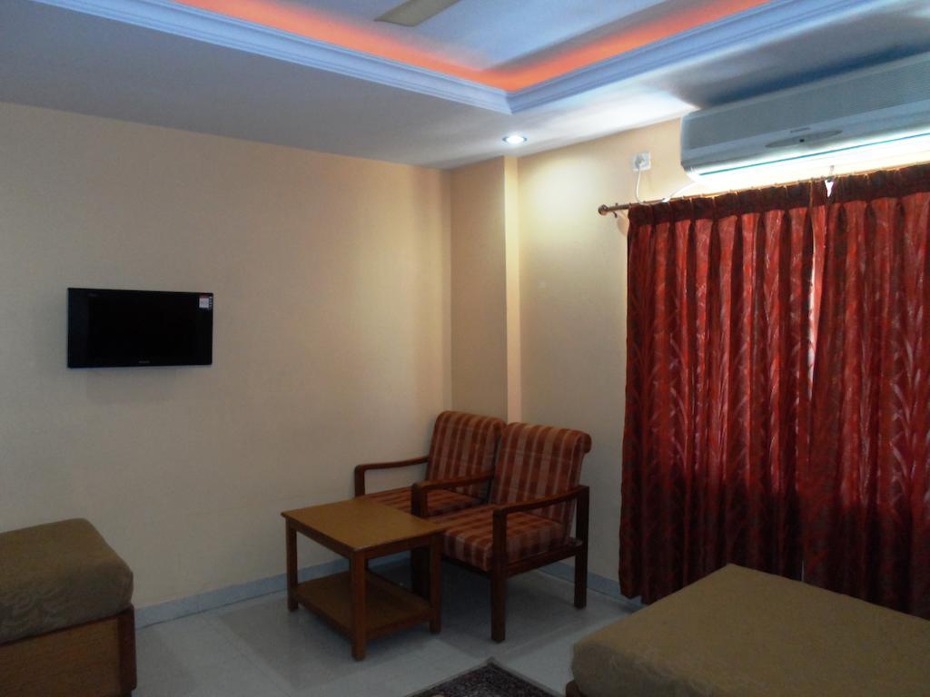 The Chakrie Residency Hotel Tirupati Eksteriør bilde