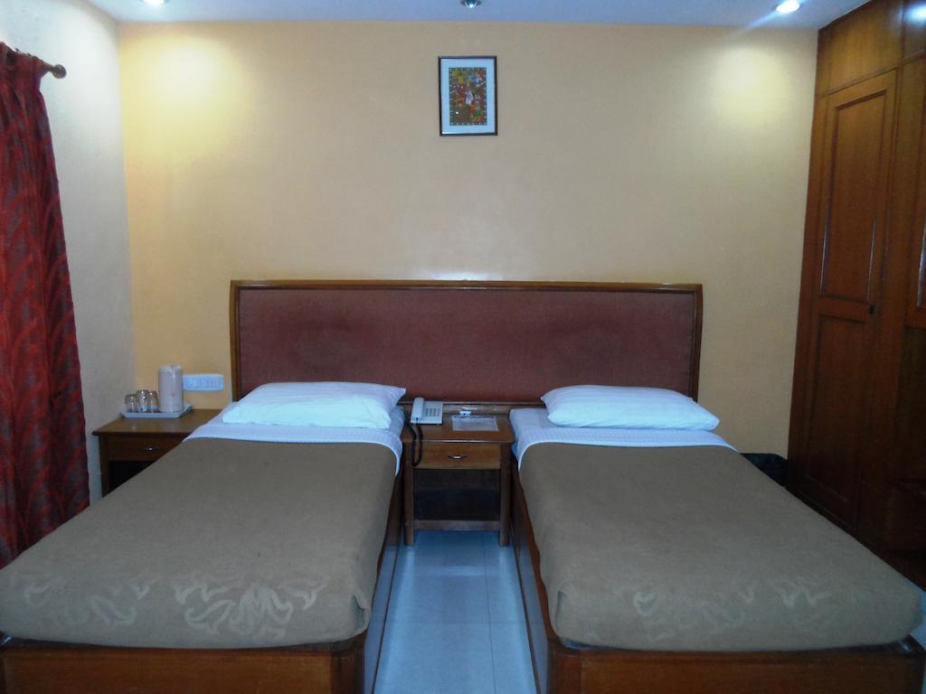 The Chakrie Residency Hotel Tirupati Eksteriør bilde