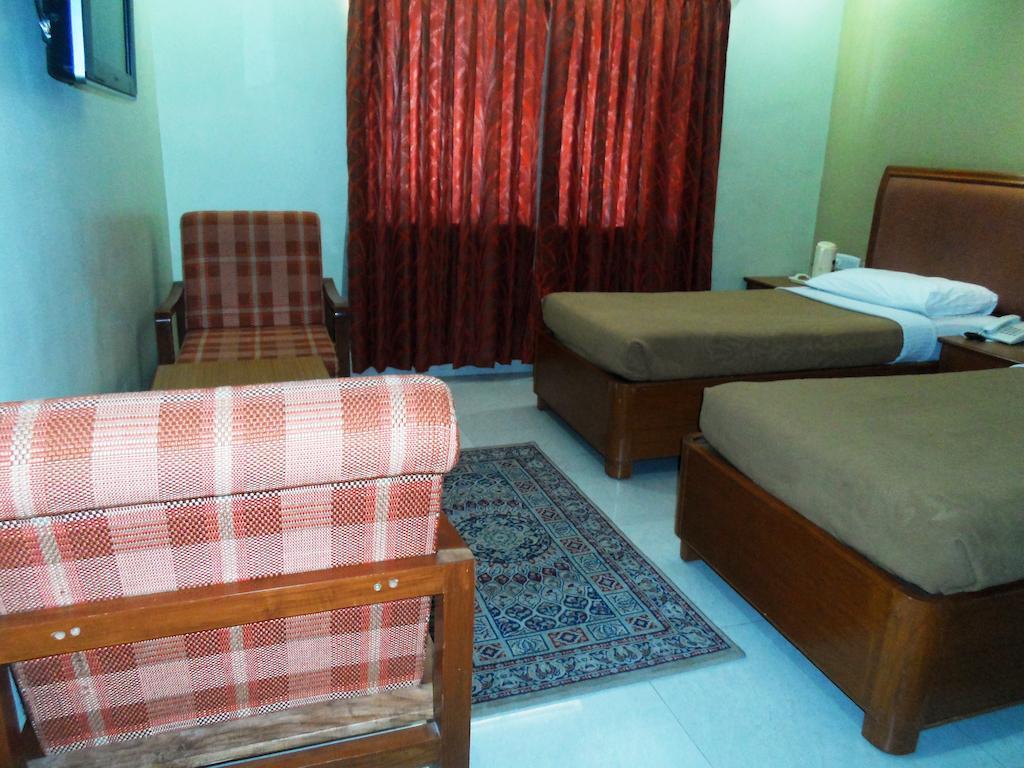 The Chakrie Residency Hotel Tirupati Eksteriør bilde